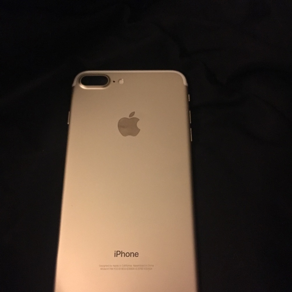 Iphone 7plus - image 3